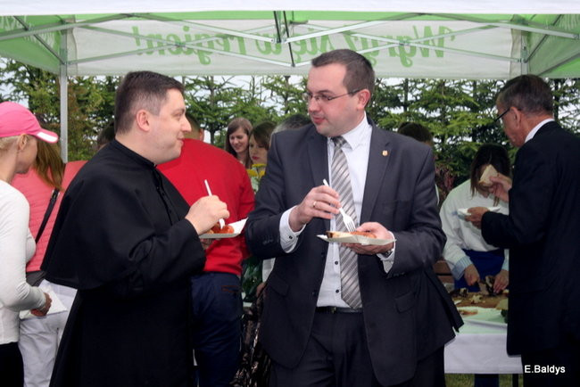 Pieczenie chleba w Rolniku (zdjęcia)