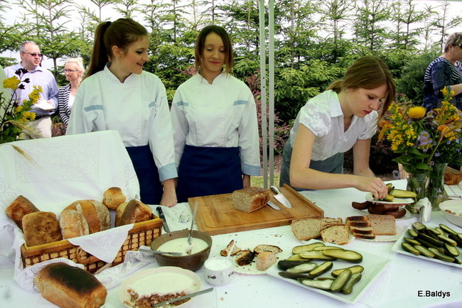 Pieczenie chleba w Rolniku (zdjęcia)
