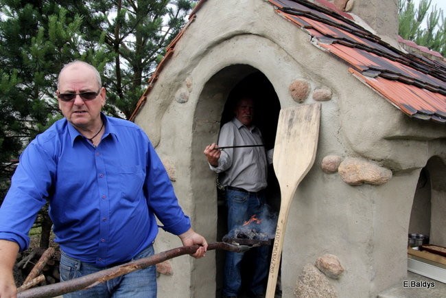 Pieczenie chleba w Rolniku (zdjęcia)