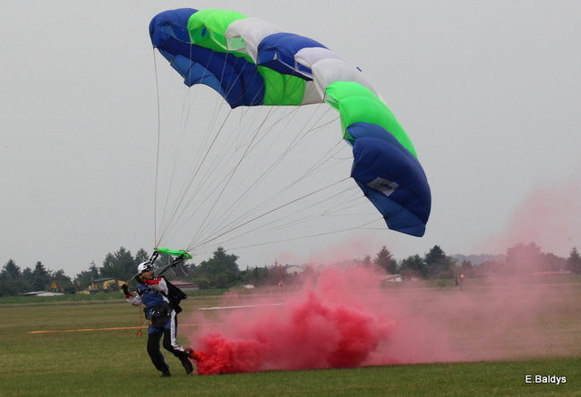 Latali, szybowali i spadali (zdjęcia i film)