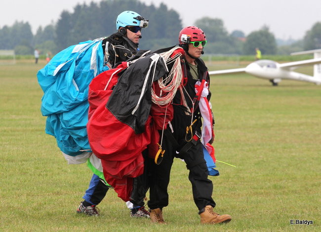Latali, szybowali i spadali (zdjęcia i film)