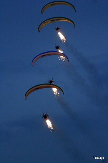 Latali, szybowali i spadali (zdjęcia i film)