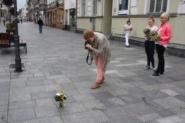 Radosne bukiety można był znaleźć w całym mieście (zdjęcia)