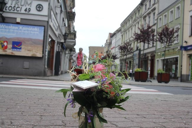Radosne bukiety można był znaleźć w całym mieście (zdjęcia)