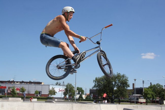 Upał im nie starszny, tłoczno na Skateplazie (zdjęcia)