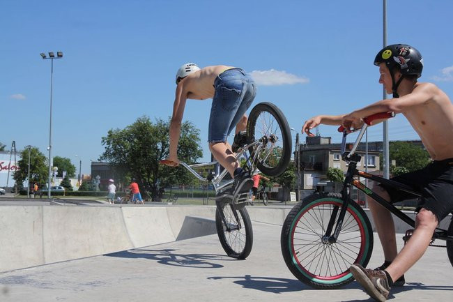 Upał im nie starszny, tłoczno na Skateplazie (zdjęcia)