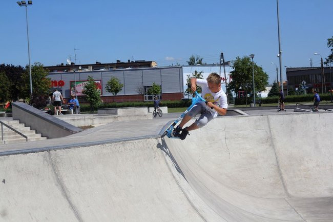 Upał im nie starszny, tłoczno na Skateplazie (zdjęcia)