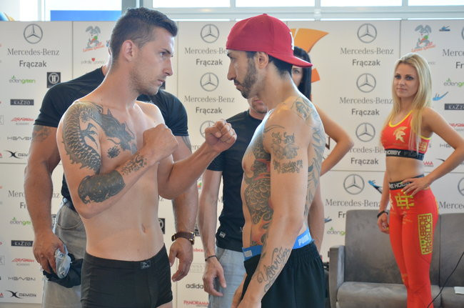 Stanęli na wadze i spojrzeli sobie w oczy (zdjęcia)