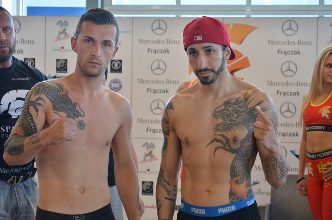 Stanęli na wadze i spojrzeli sobie w oczy (zdjęcia)