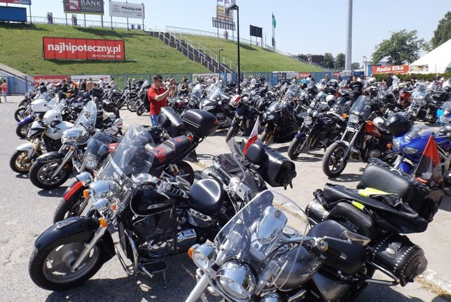 Letnie świętowanie motocyklistów (zdjęcia)