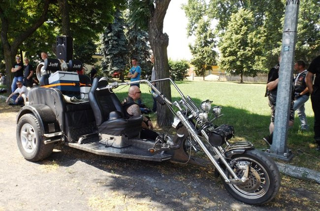 Letnie świętowanie motocyklistów (zdjęcia)
