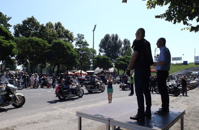 Letnie świętowanie motocyklistów (zdjęcia)