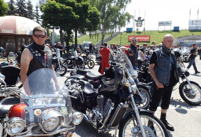 Letnie świętowanie motocyklistów (zdjęcia)