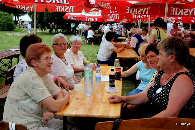 Festyn seniorów na lotnisku (zdjęcia)