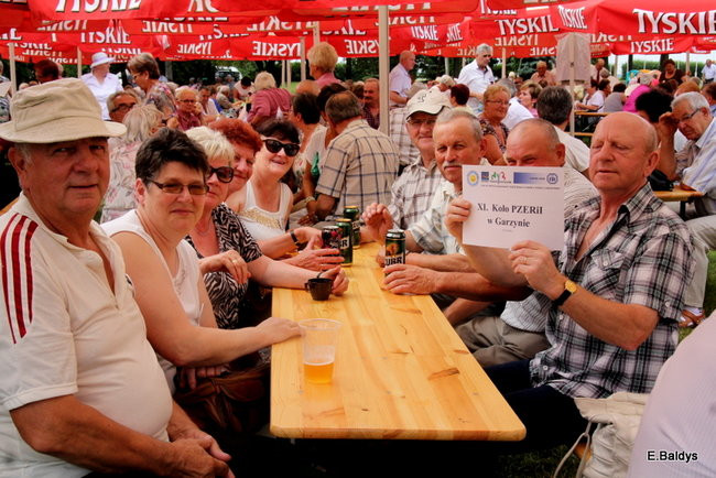 Festyn seniorów na lotnisku (zdjęcia)