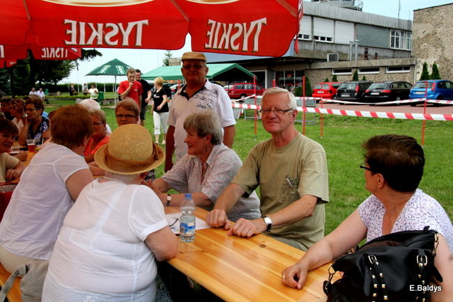 Festyn seniorów na lotnisku (zdjęcia)