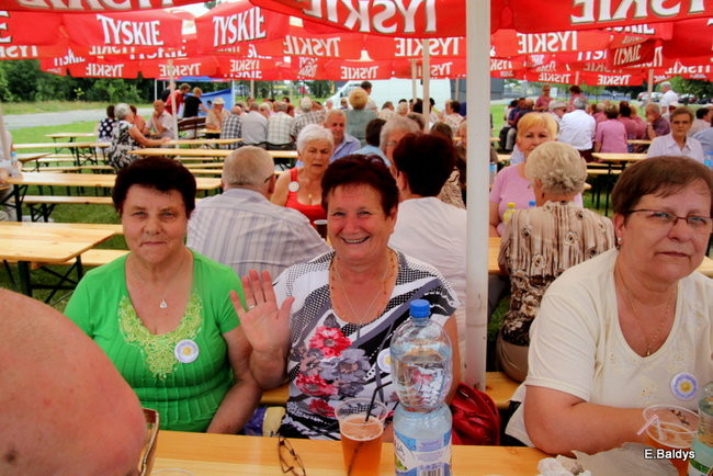 Festyn seniorów na lotnisku (zdjęcia)