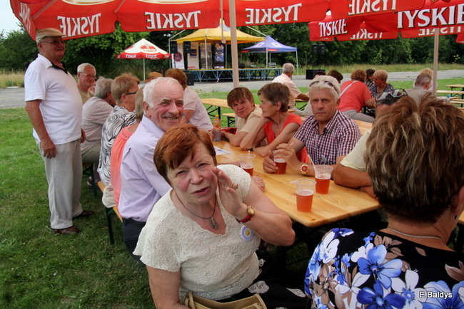 Festyn seniorów na lotnisku (zdjęcia)