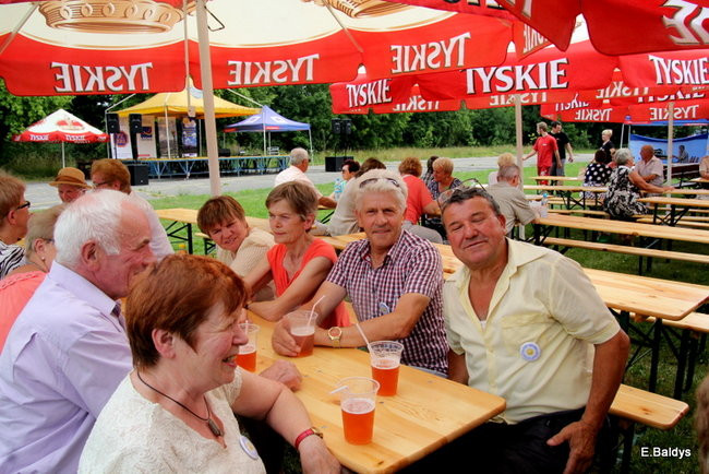 Festyn seniorów na lotnisku (zdjęcia)