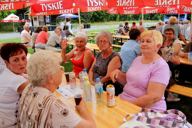 Festyn seniorów na lotnisku (zdjęcia)