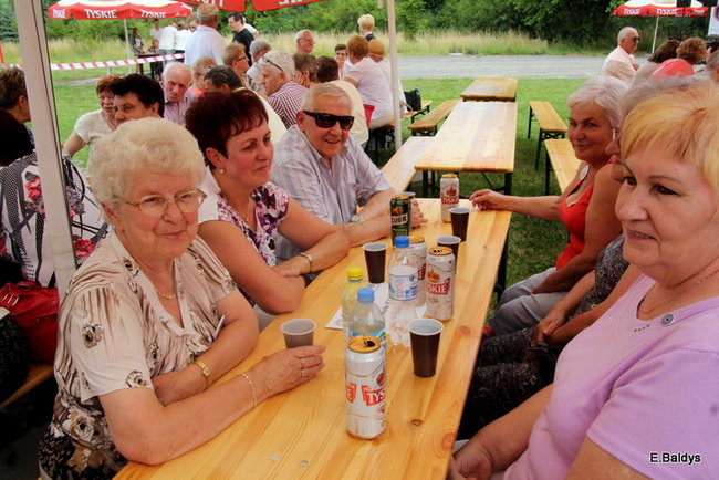 Festyn seniorów na lotnisku (zdjęcia)