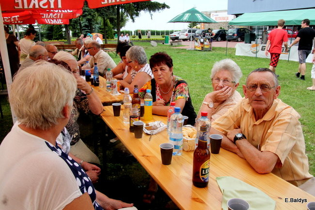 Festyn seniorów na lotnisku (zdjęcia)