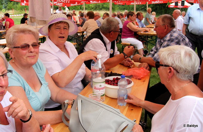 Festyn seniorów na lotnisku (zdjęcia)