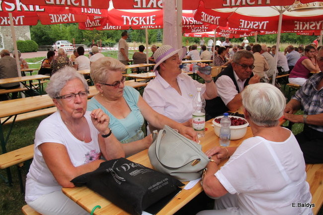 Festyn seniorów na lotnisku (zdjęcia)