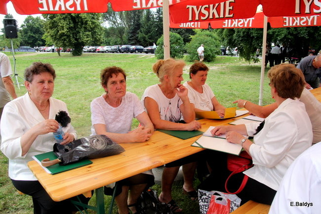 Festyn seniorów na lotnisku (zdjęcia)