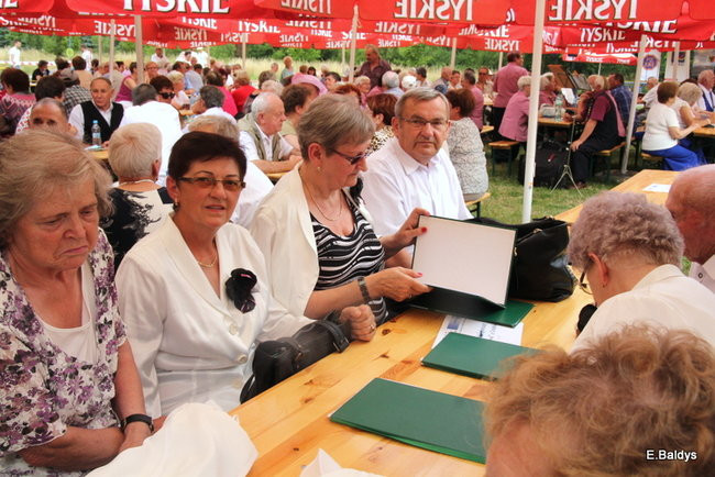 Festyn seniorów na lotnisku (zdjęcia)