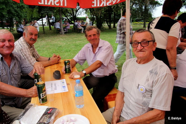 Festyn seniorów na lotnisku (zdjęcia)