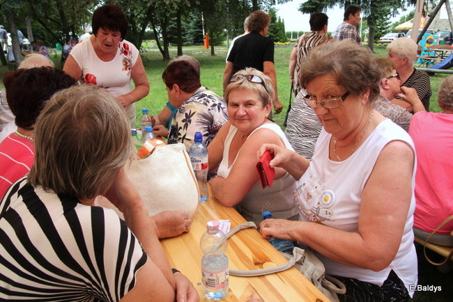 Festyn seniorów na lotnisku (zdjęcia)