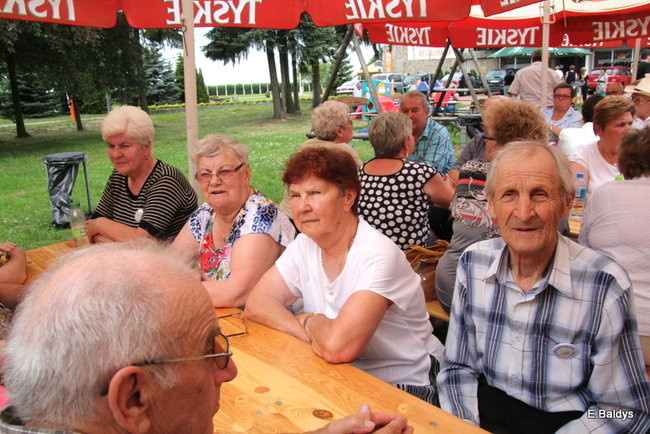 Festyn seniorów na lotnisku (zdjęcia)