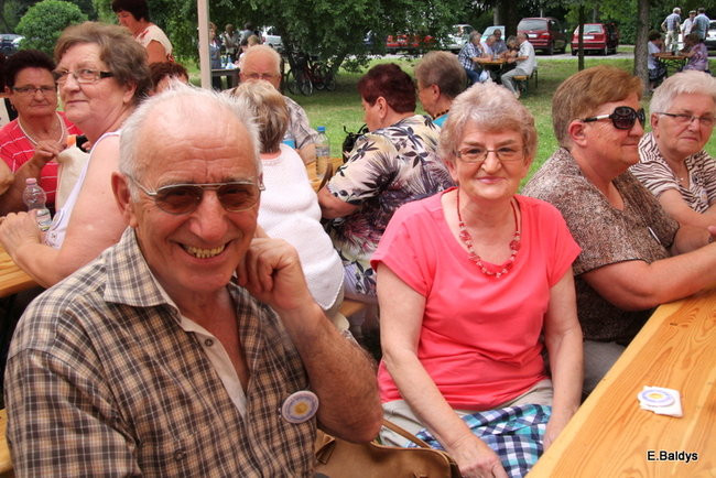 Festyn seniorów na lotnisku (zdjęcia)