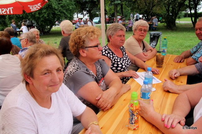 Festyn seniorów na lotnisku (zdjęcia)