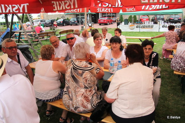 Festyn seniorów na lotnisku (zdjęcia)