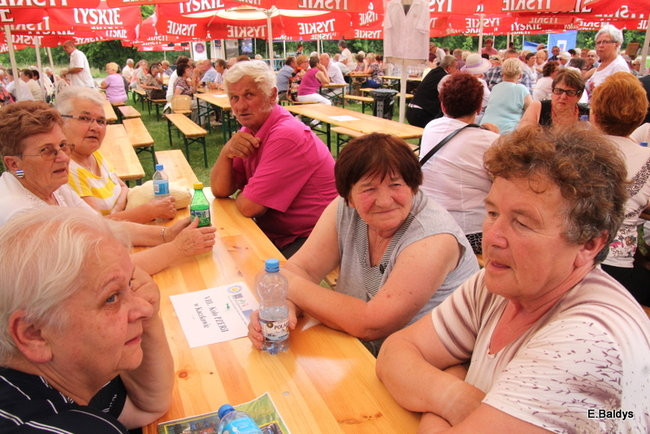 Festyn seniorów na lotnisku (zdjęcia)