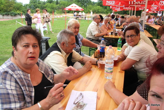 Festyn seniorów na lotnisku (zdjęcia)