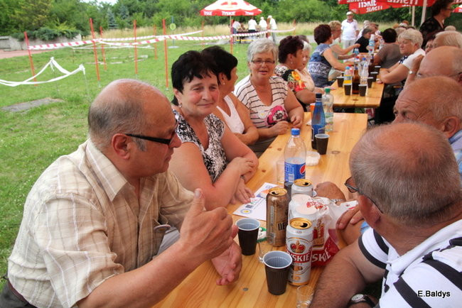 Festyn seniorów na lotnisku (zdjęcia)