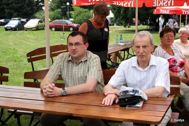 Festyn seniorów na lotnisku (zdjęcia)