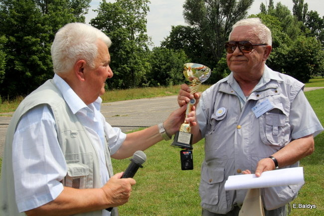 Festyn seniorów na lotnisku (zdjęcia)