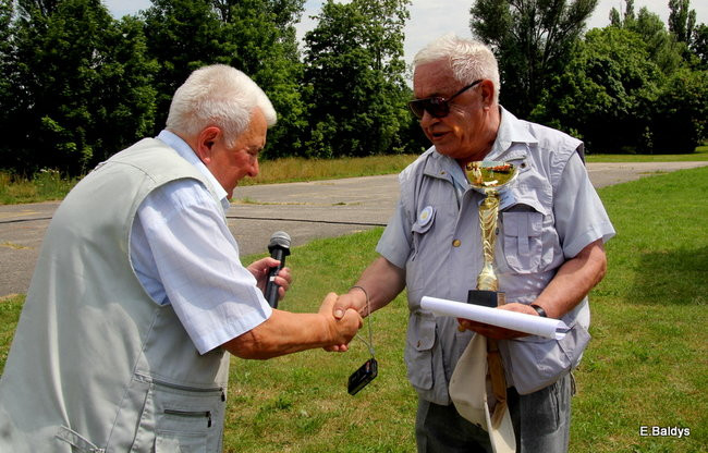 Festyn seniorów na lotnisku (zdjęcia)