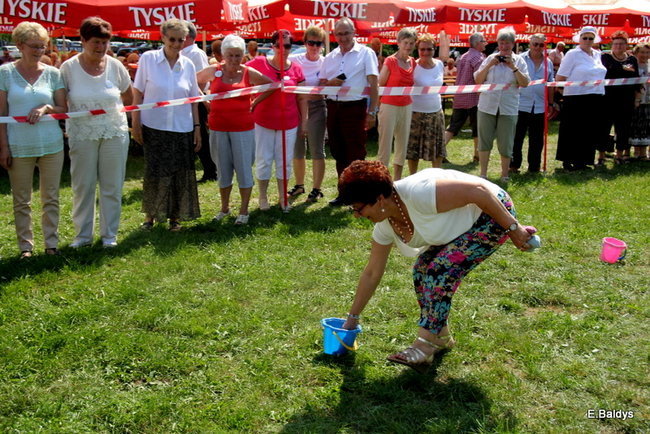 Festyn seniorów na lotnisku (zdjęcia)