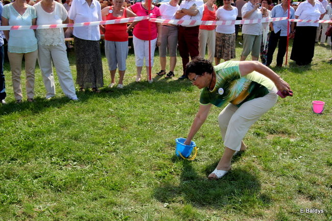 Festyn seniorów na lotnisku (zdjęcia)