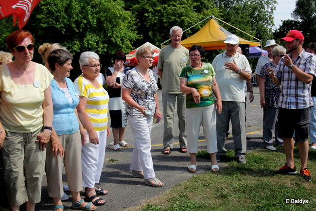 Festyn seniorów na lotnisku (zdjęcia)