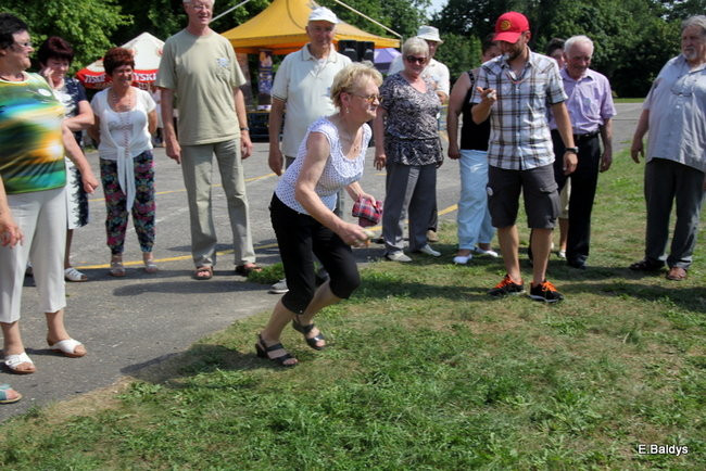 Festyn seniorów na lotnisku (zdjęcia)