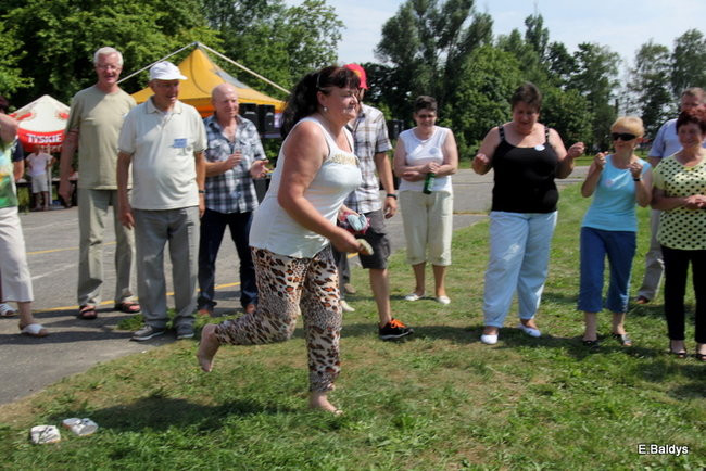 Festyn seniorów na lotnisku (zdjęcia)