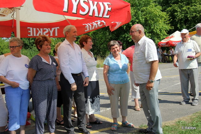 Festyn seniorów na lotnisku (zdjęcia)