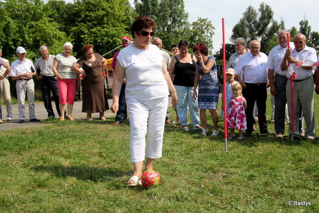 Festyn seniorów na lotnisku (zdjęcia)