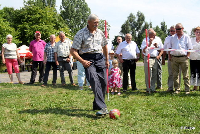 Festyn seniorów na lotnisku (zdjęcia)